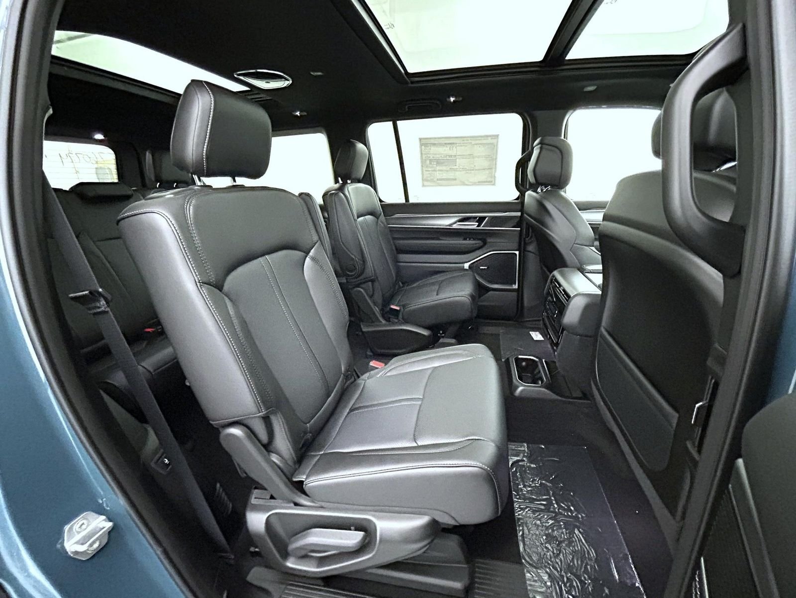 New 2026 Steel Blue Exterior Paint Jeep Upland image 18