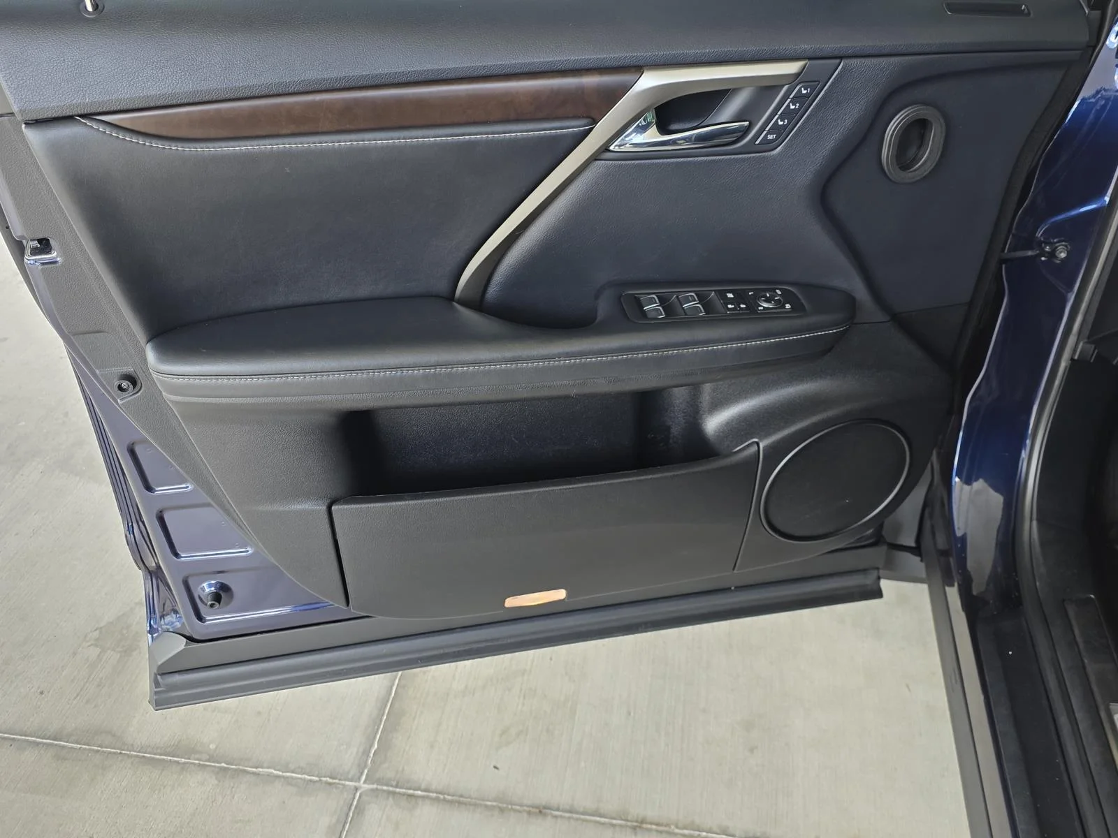 Certified Used 2022 Mica Lexus 350 image 33