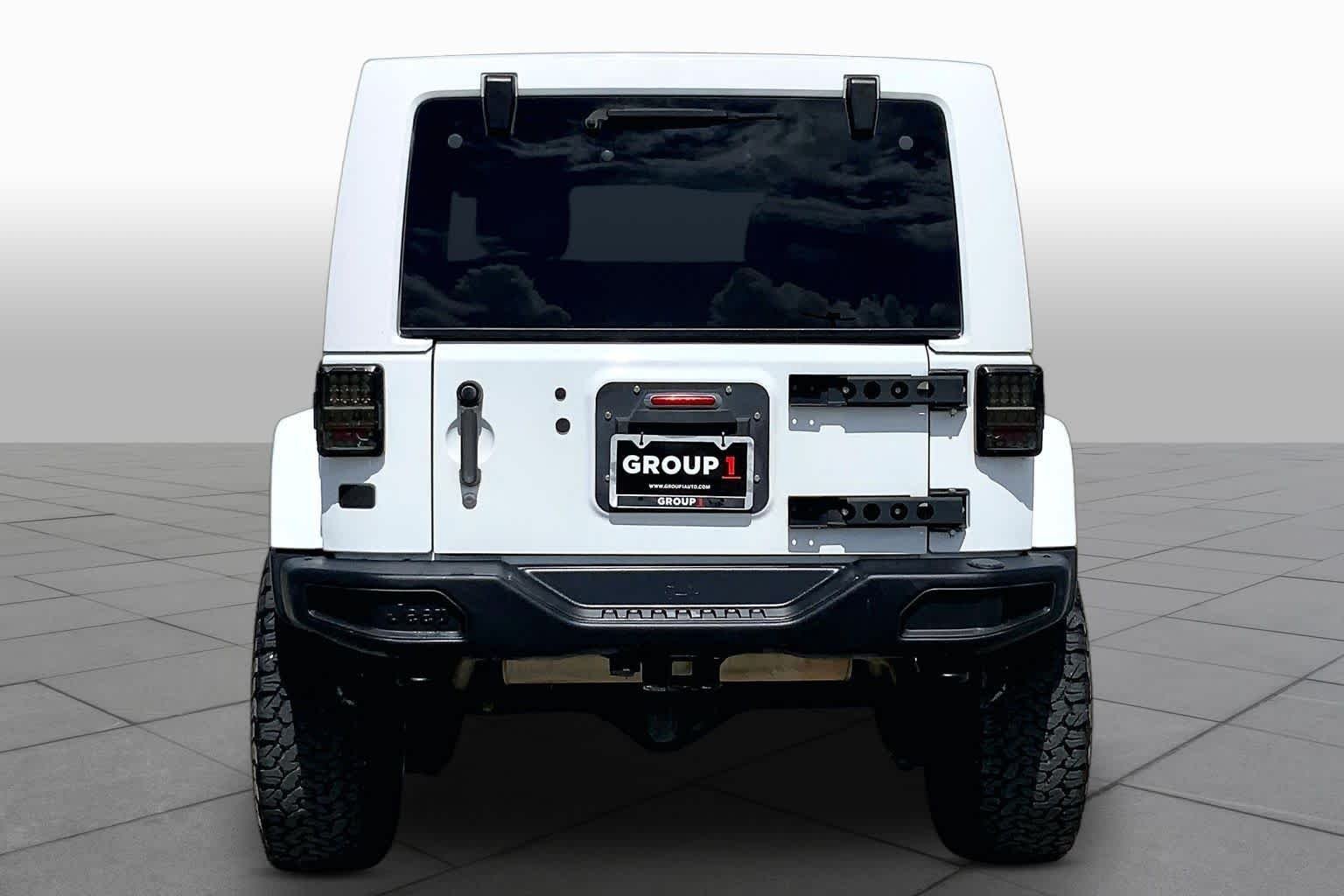 Used 2014 Bright White Clearcoat Jeep Rubicon X image 5