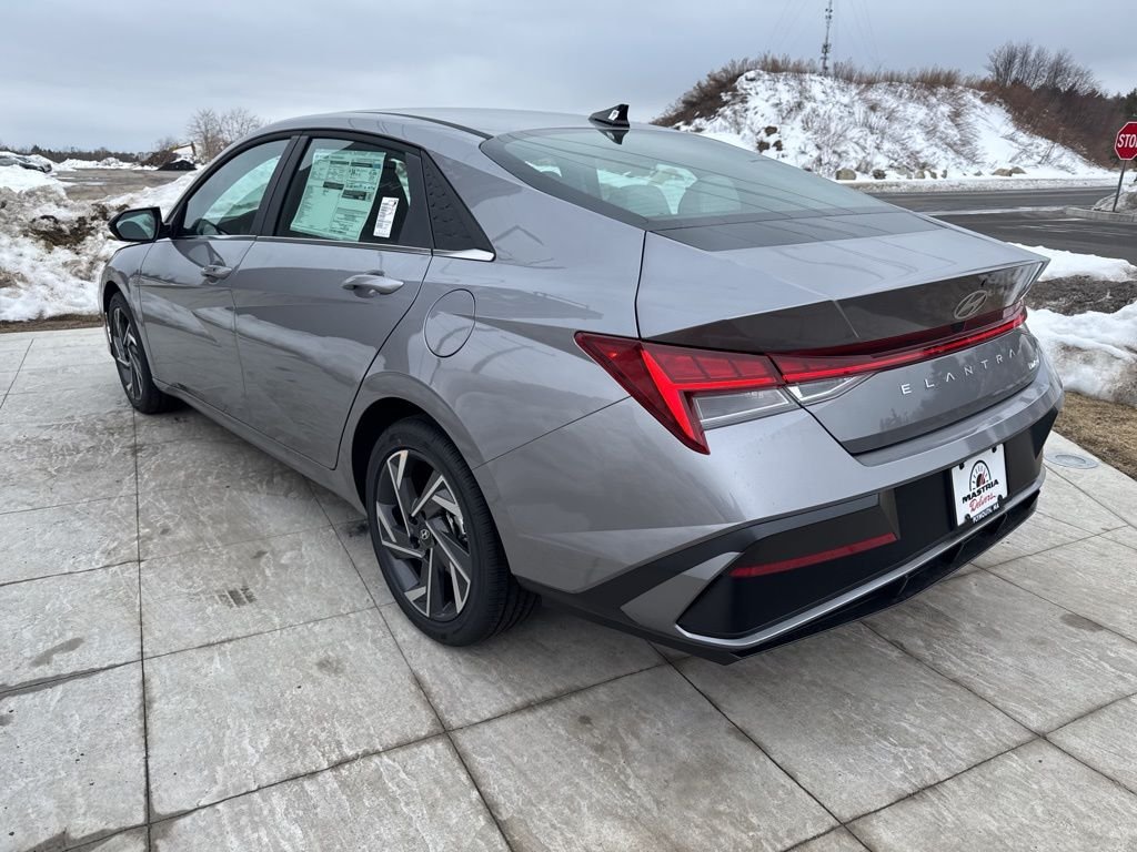 New 2026 Silver Hyundai Limited image 4