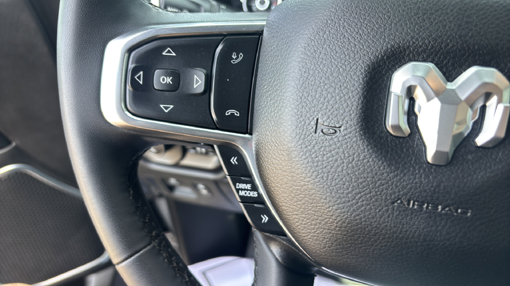 Used 2025 Silver Ram Laramie image 27