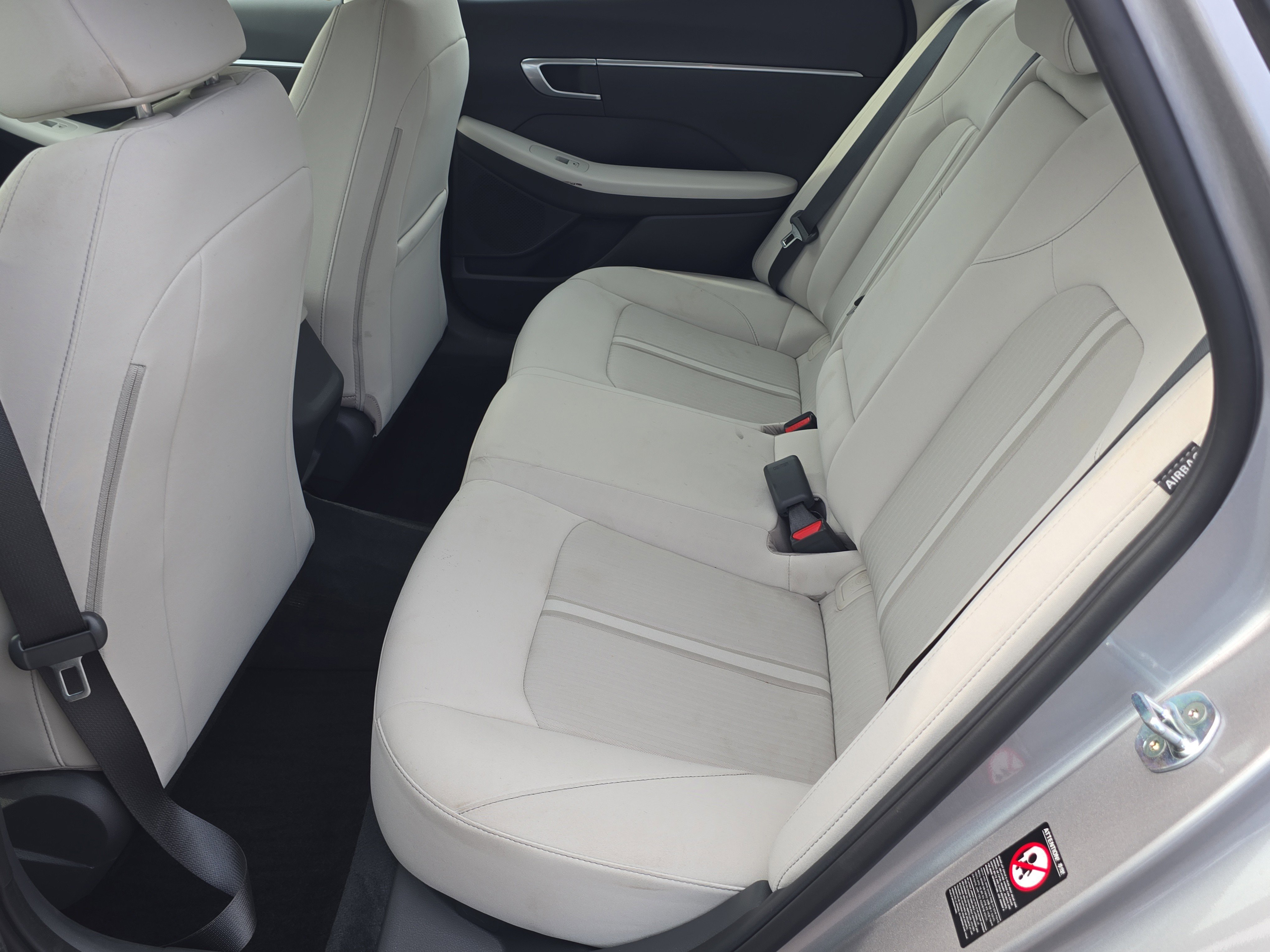 Used 2021 Shimmering Silver Pearl Hyundai SEL image 16