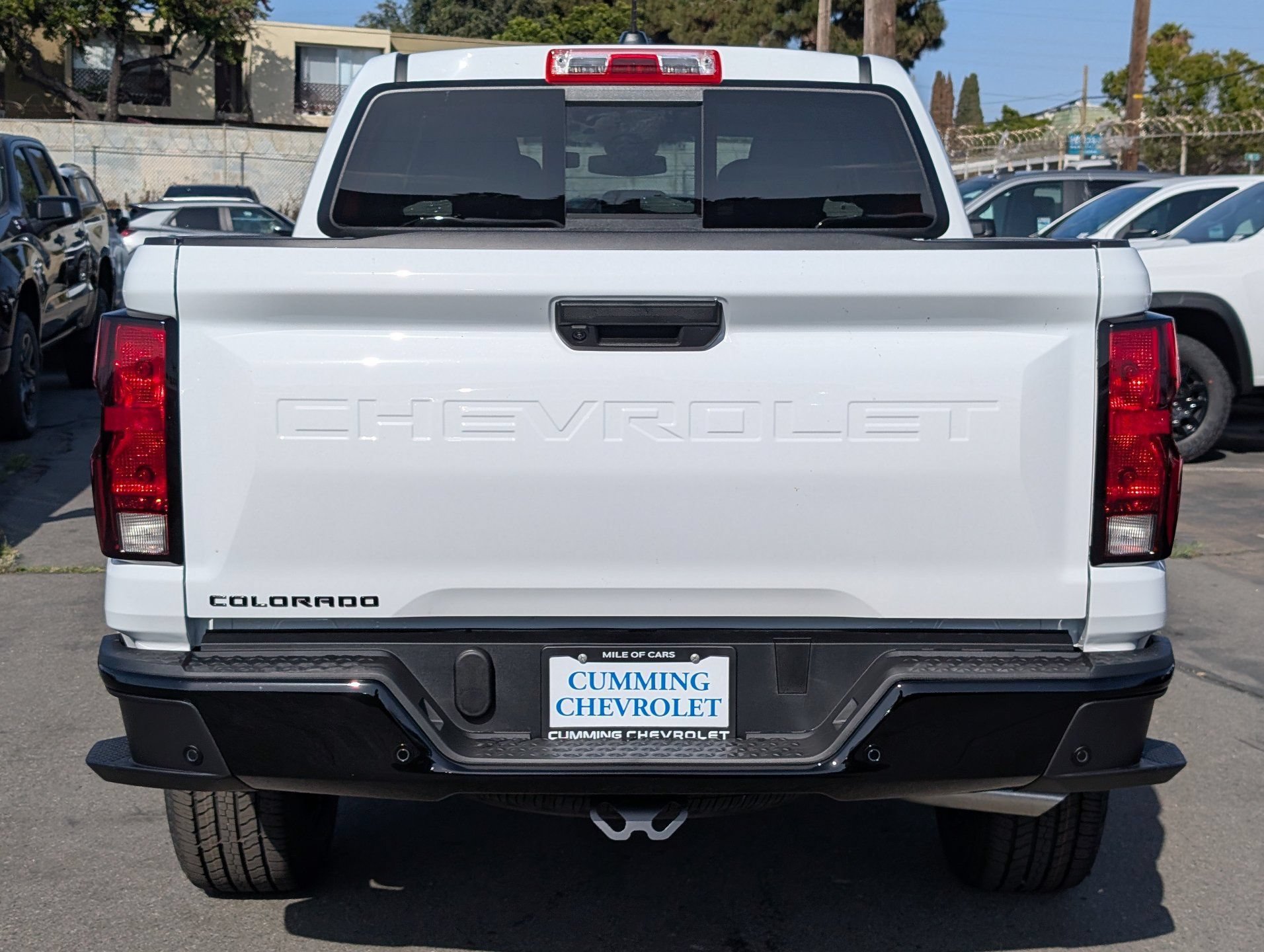 New 2026 Summit White Chevrolet WT image 9