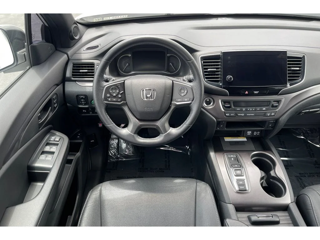 Certified Used 2023 Platinum White Pearl Honda AWD EX-L image 16