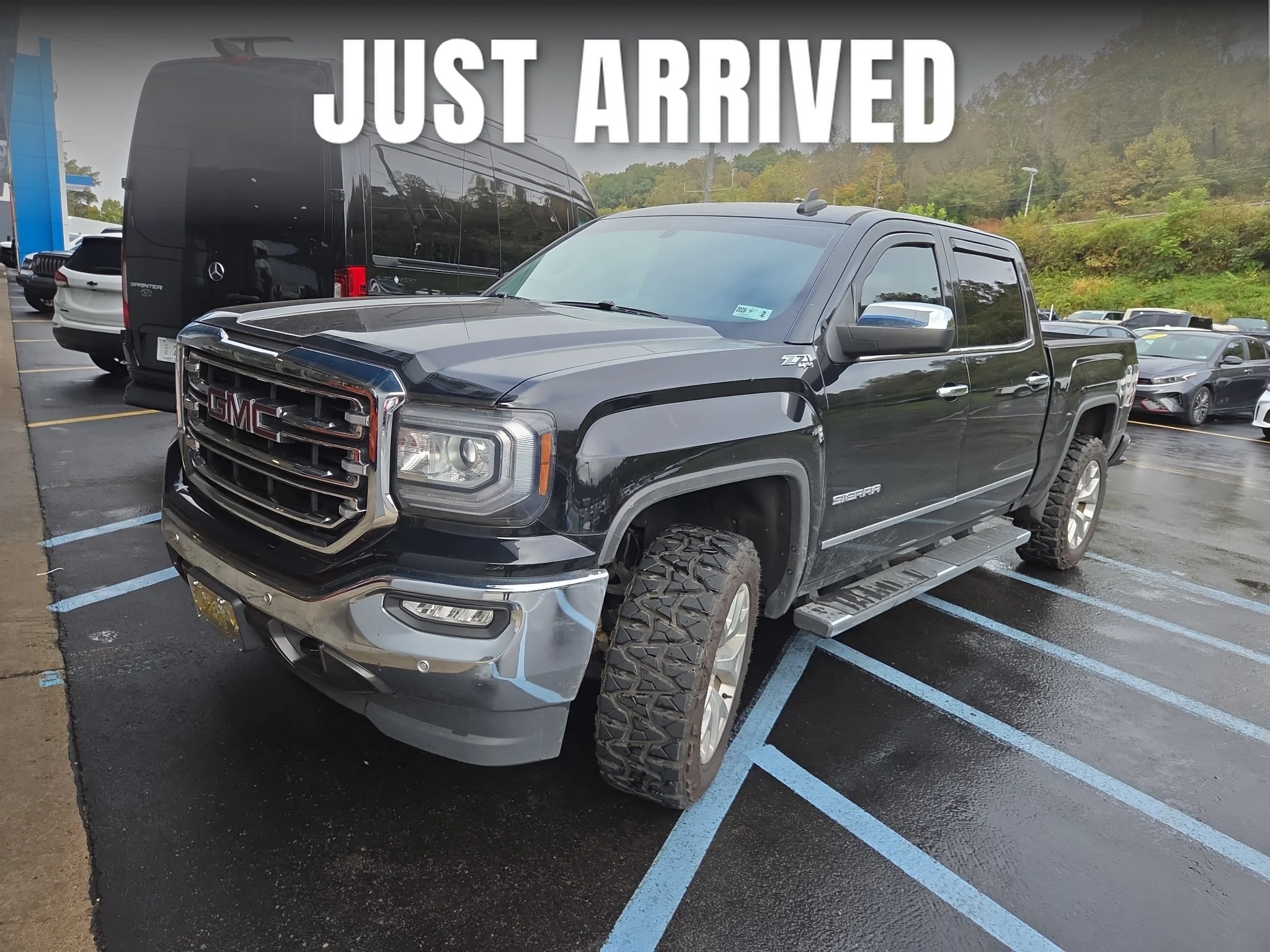 Used 2018 Onyx Black GMC SLT image 1