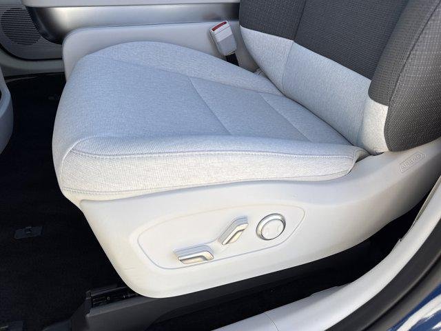 New 2026 Cosmic Blue Hyundai SE image 11