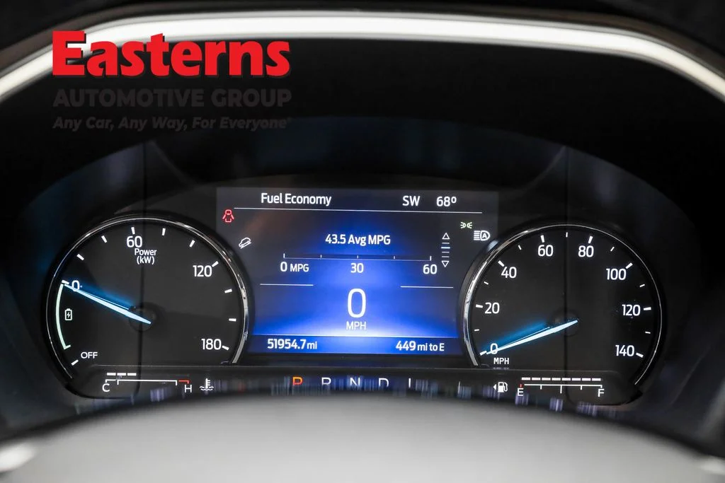 Used 2021 Black Ford SEL image 18