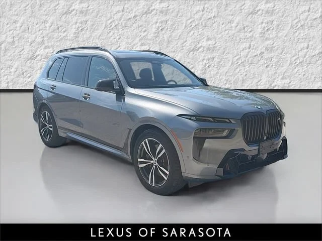 2023 BMW X7 M60i