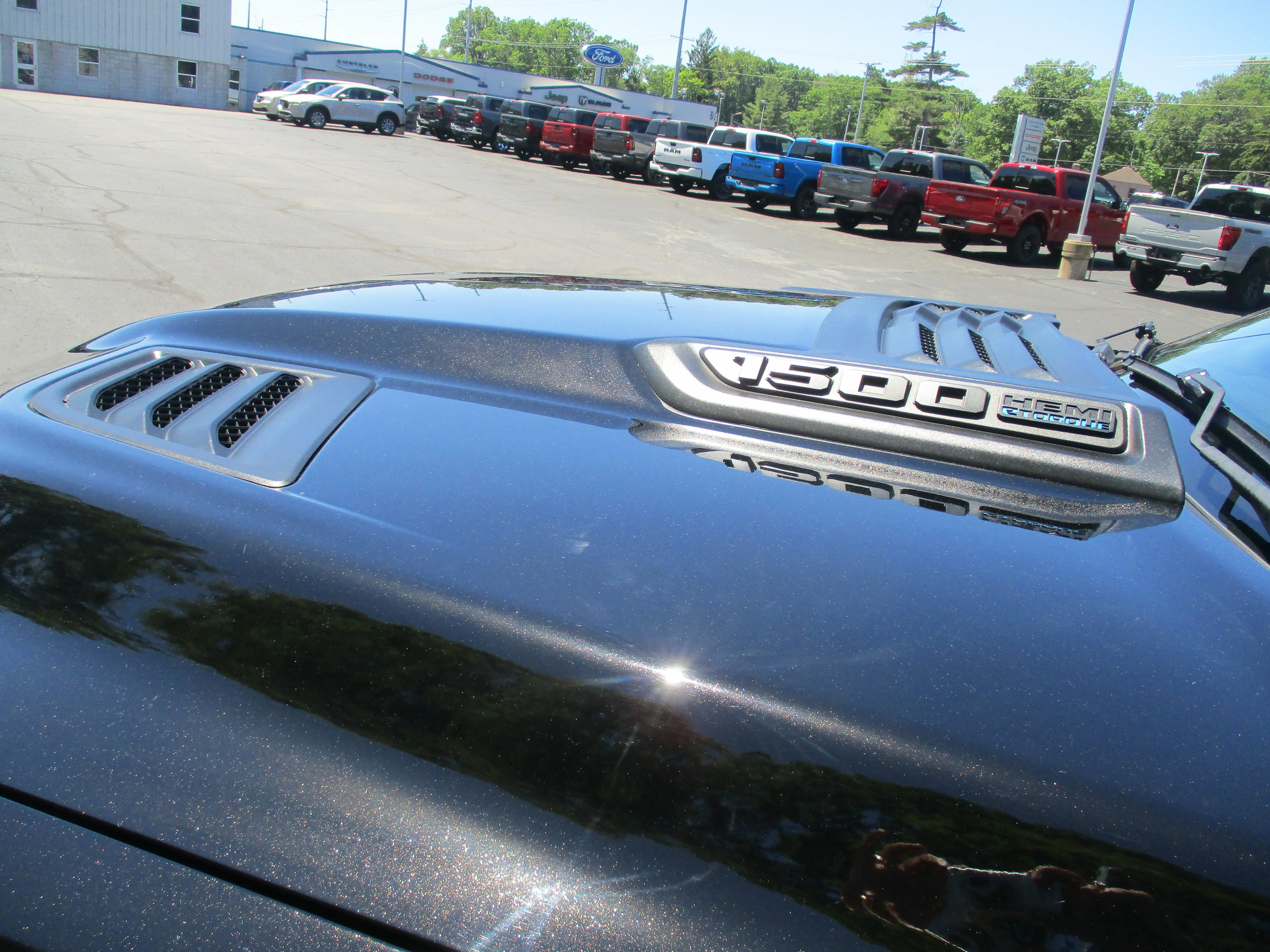 Used 2022 Diamond Black Crystal Pearlcoat Ram Rebel image 6