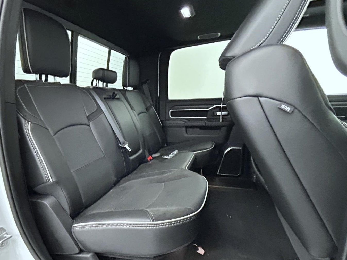 2025 RAM 2500 Laramie - Photo 18