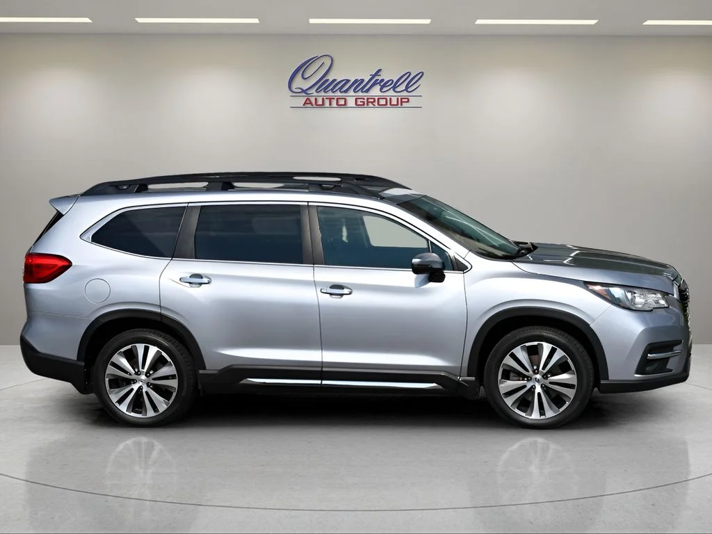 Used 2021 Ice Silver Metallic Subaru Touring image 3