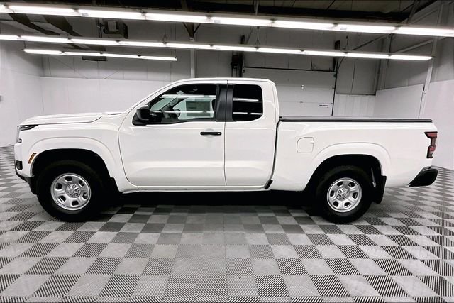 New 2026 Glacier White Nissan S image 18