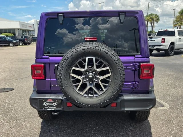 New 2026 Reign Exterior Paint Jeep Sahara image 7