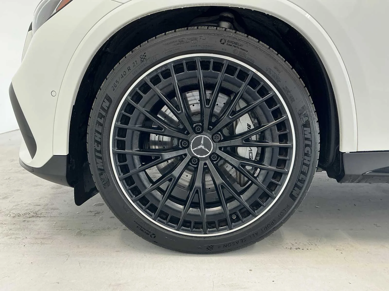 Certified Used 2025 Polar White Mercedes-Benz AMG® GLC 43 image 28