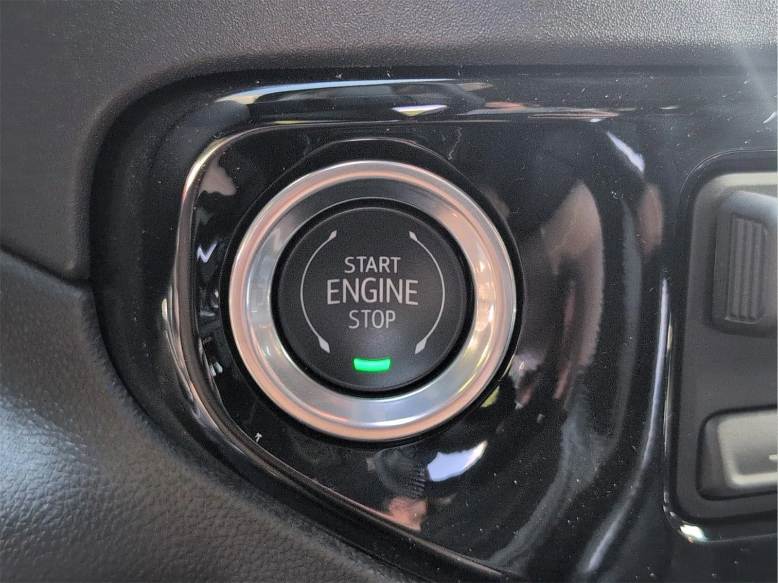 New 2026 Summit White GMC Elevation image 16
