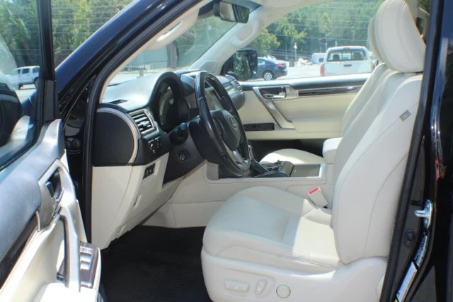 Used 2021 Black Onyx Lexus GX 460 Premium image 13