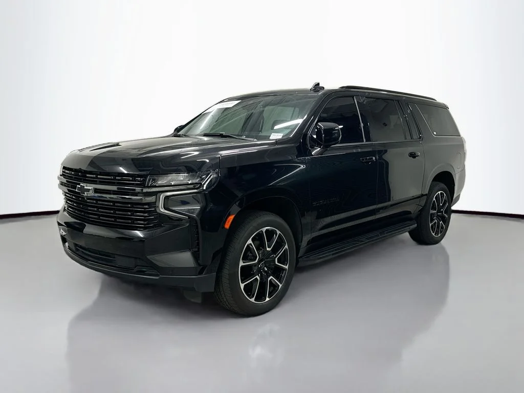 2021 Chevrolet Suburban RST 4WD photo