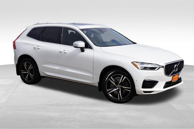 Certified Used 2018 White Volvo T8 R-Design image 2