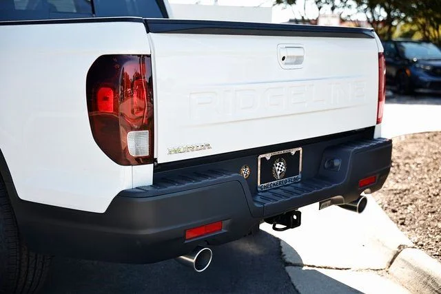 New 2026 Platinum White Pearl Honda RTL image 11
