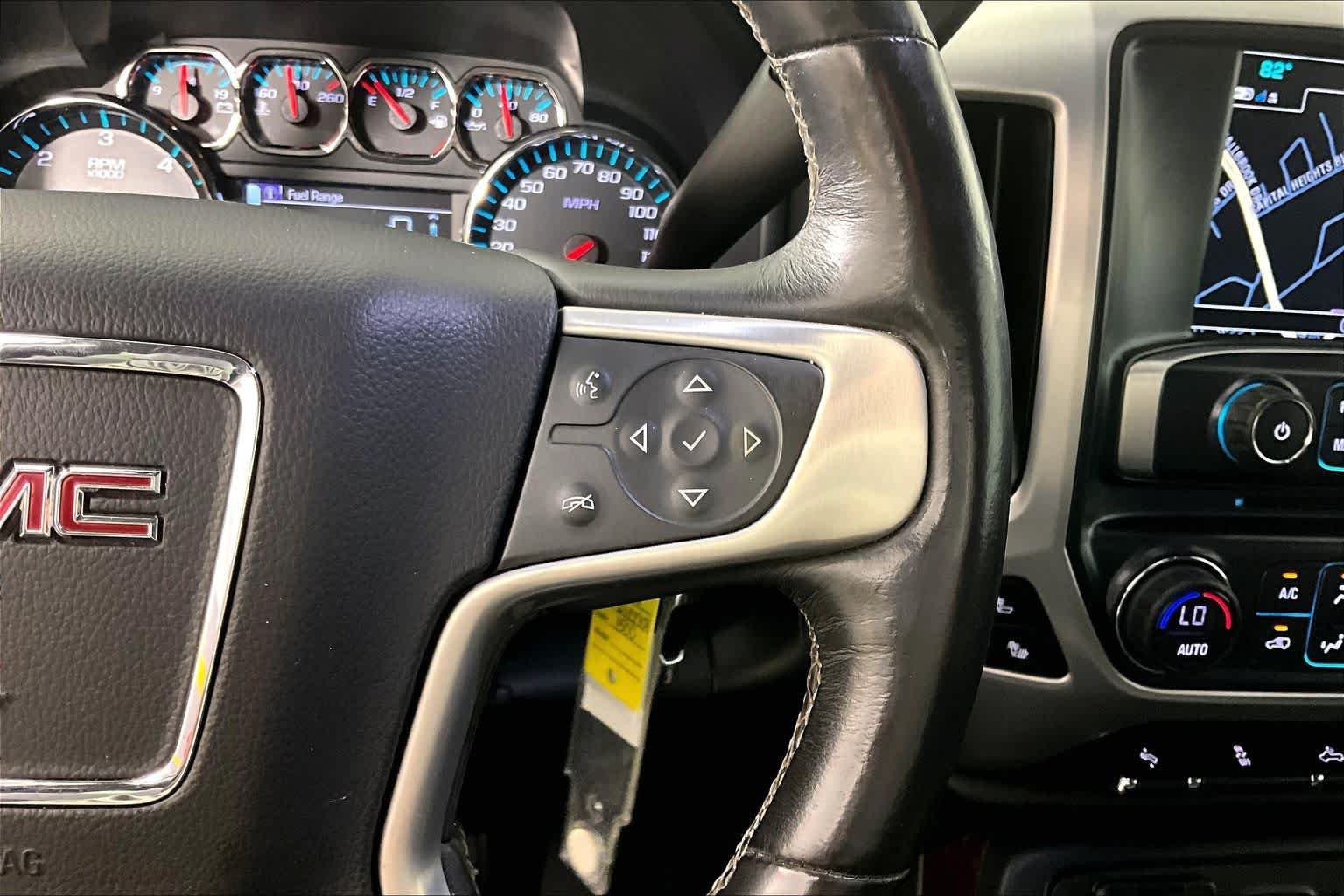 Used 2018 RED QUARTZ TINTCOAT GMC SLT image 24