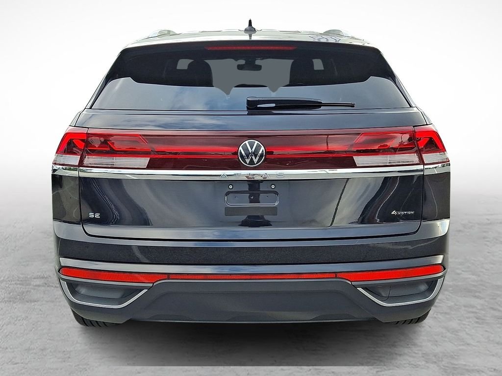 Used 2024 Black Volkswagen 2.0T SE image 5