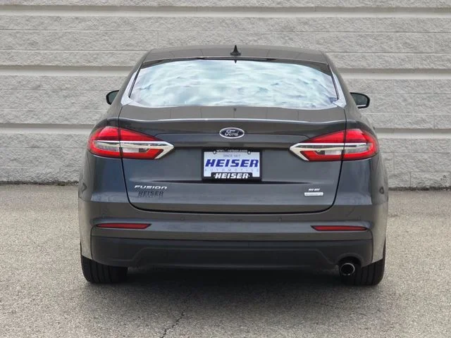Used 2019 Magnetic Ford SE image 12