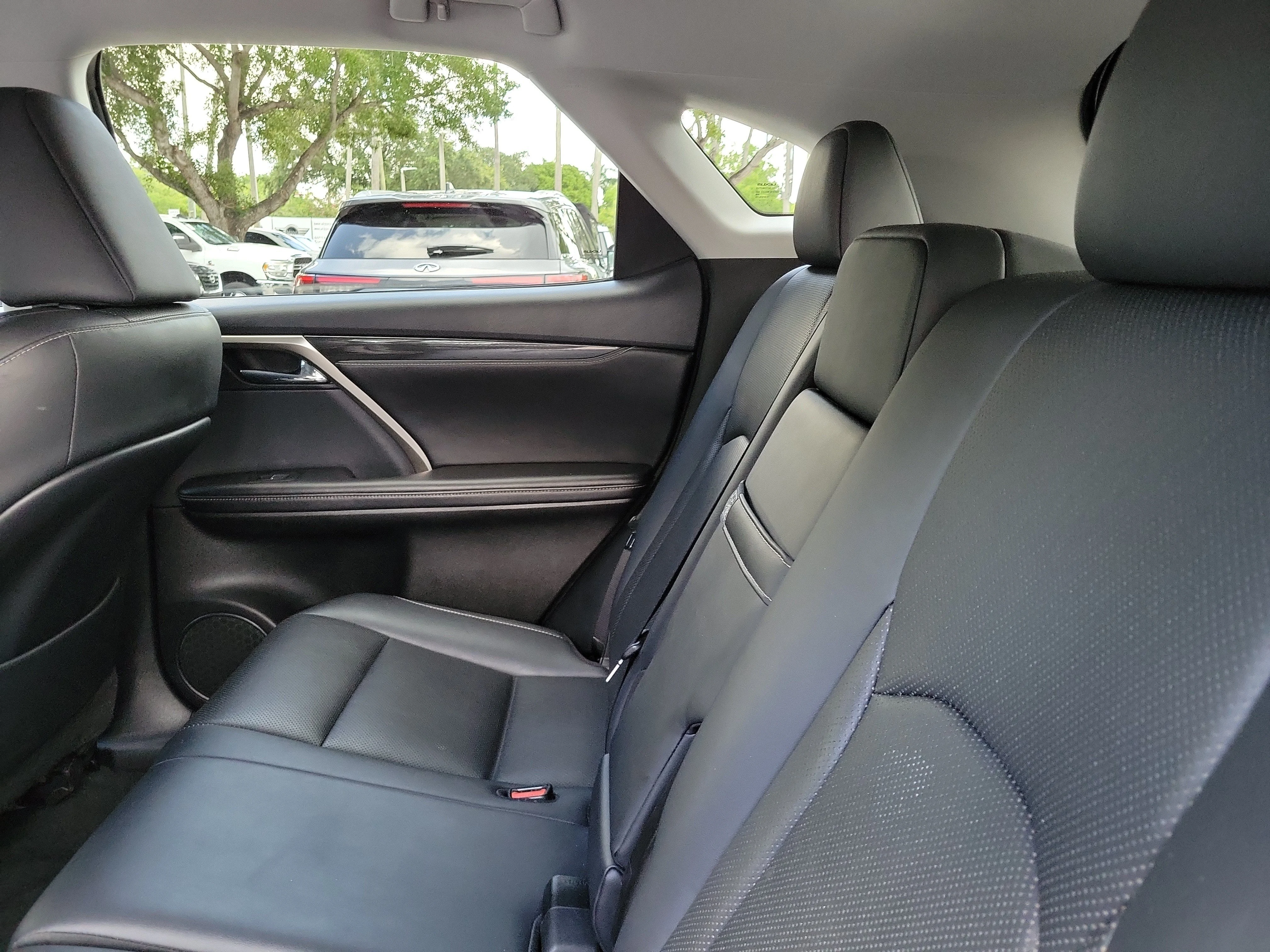 Used 2020 White Pearl Lexus RX 350 image 8