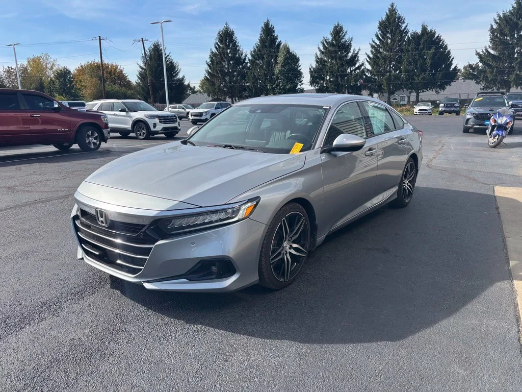 Used 2021 Silver Honda Touring 2.0T image 2