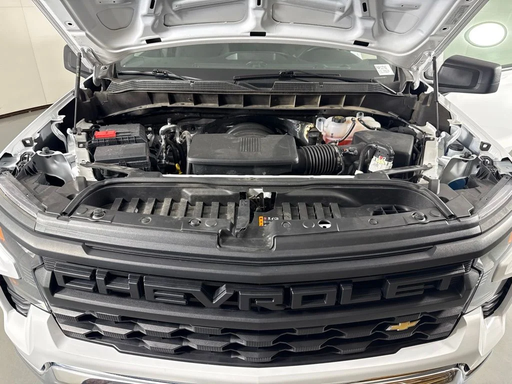 Used 2025 White Chevrolet WT image 37
