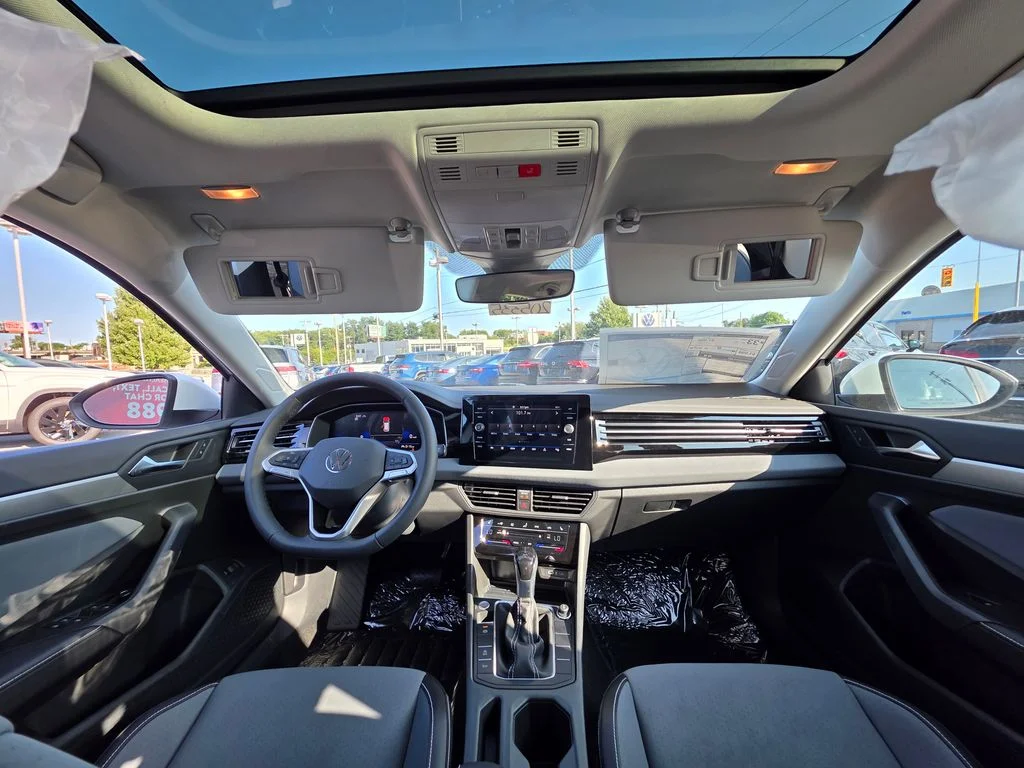 New 2026 Opal White Pearl Volkswagen 1.5T SE image 30