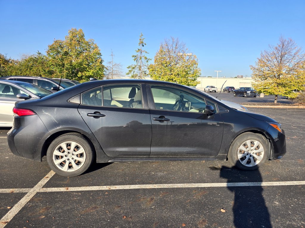 Used 2020 Black Toyota LE image 9