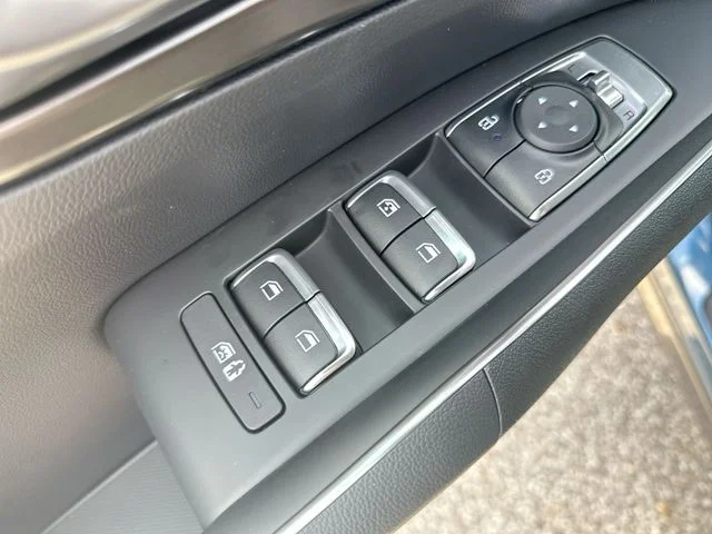 New 2026 Mineral Blue Kia EX image 17