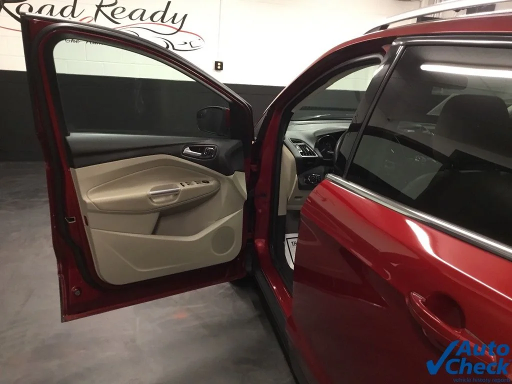 Used 2014 Red Ford Titanium image 20