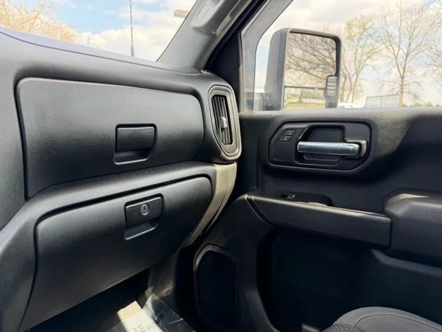 Used 2022 Blue Chevrolet Custom image 26