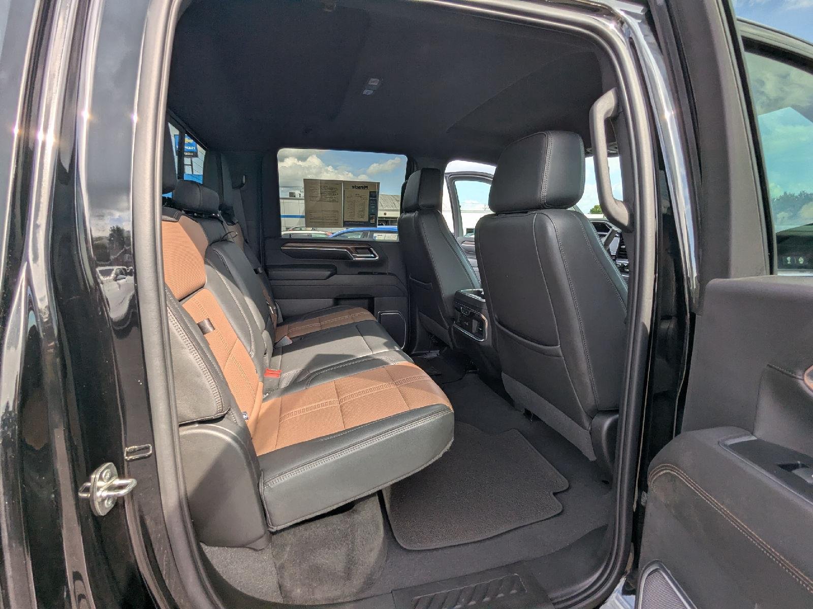 Used 2024 Black Chevrolet High Country image 35