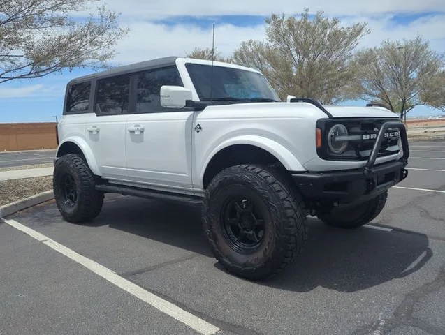 2023 Ford Bronco Outer Banks
