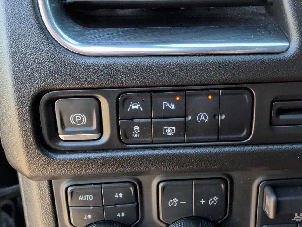Used 2023 Gray Chevrolet RST image 18