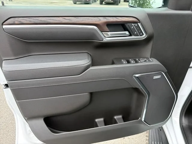 2026 GMC Sierra 1500 SLT - Photo 16