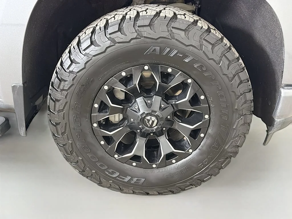 Used 2022 Satin Steel Metallic Chevrolet High Country image 29