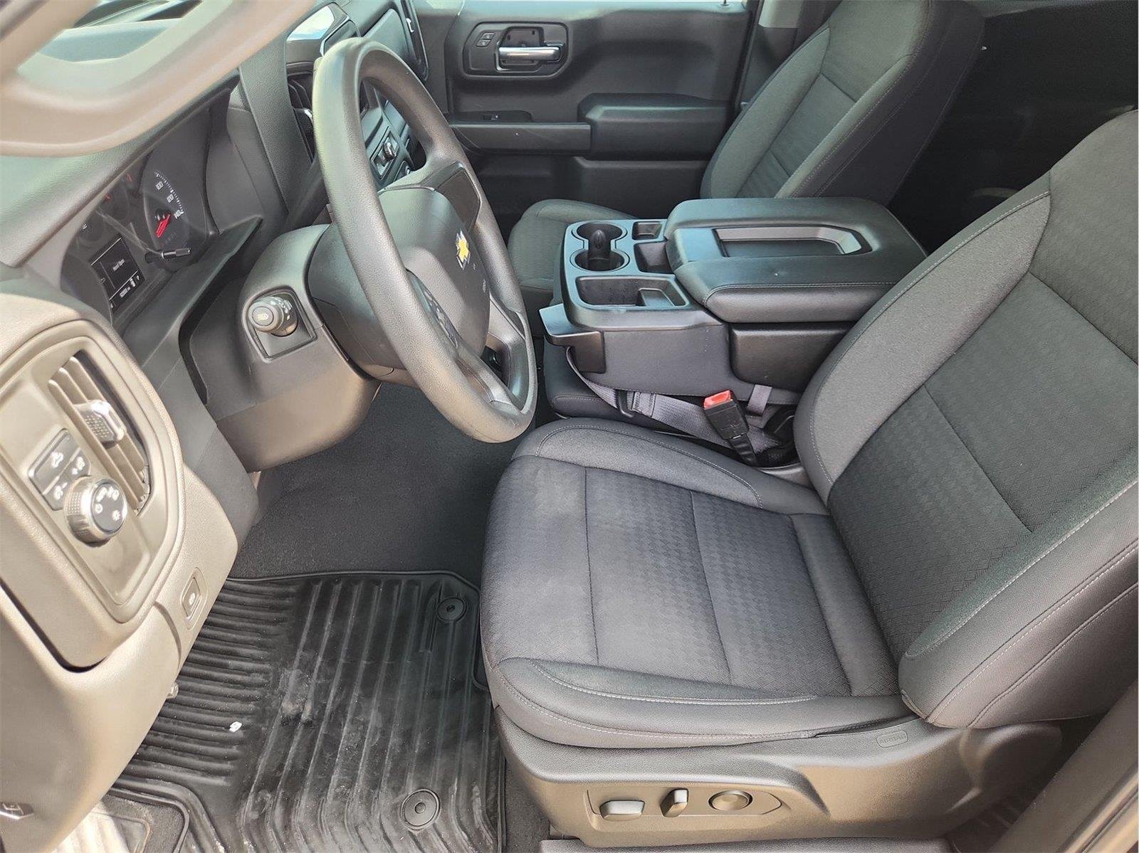 2022 Chevrolet Silverado 1500 photo 18 of 32