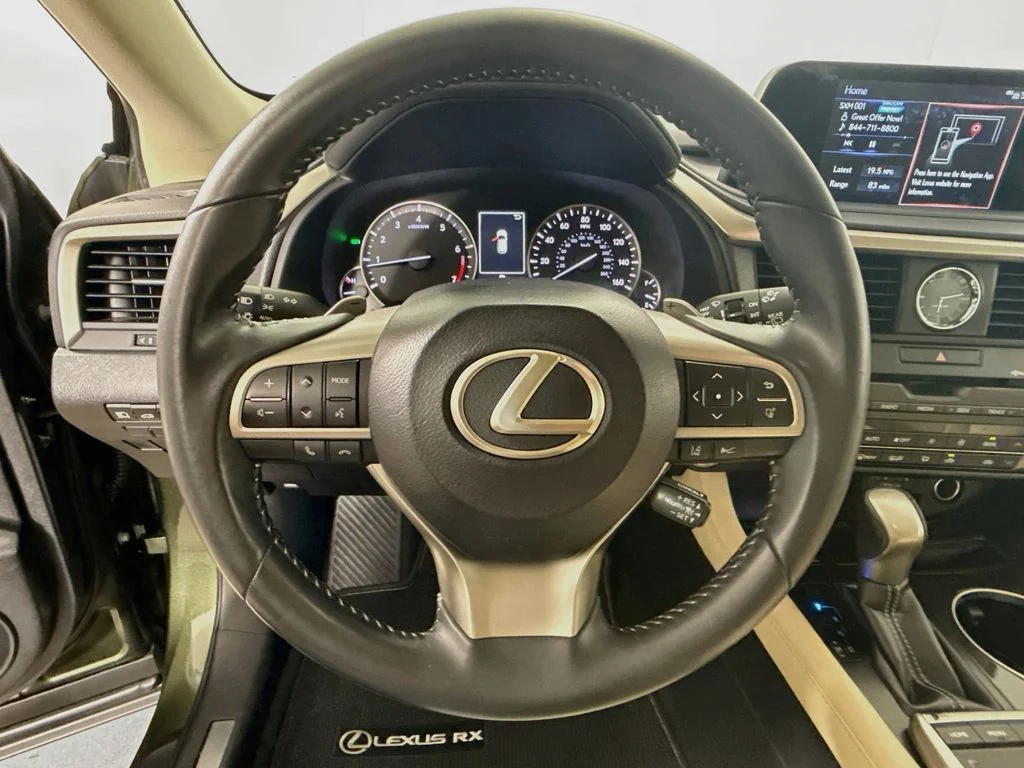 Used 2021 Nori Green Pearl Lexus  image 12