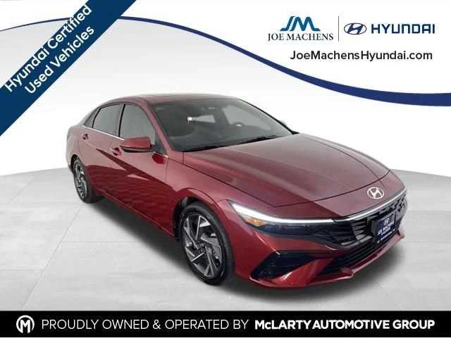 Used 2025 Red Hyundai SEL Convenience image 2