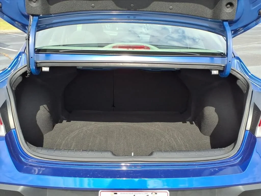 Used 2025 Blue Hyundai SEL Convenience image 21