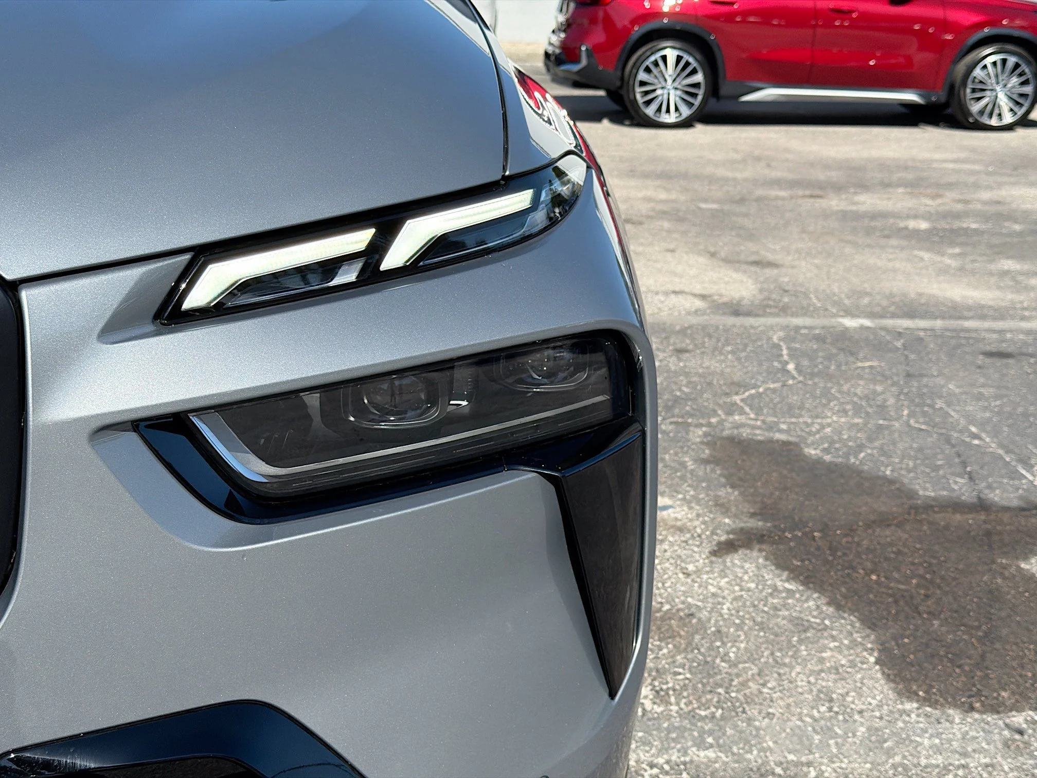 New 2027 Skyscraper Grey Metallic BMW xDrive40i image 9