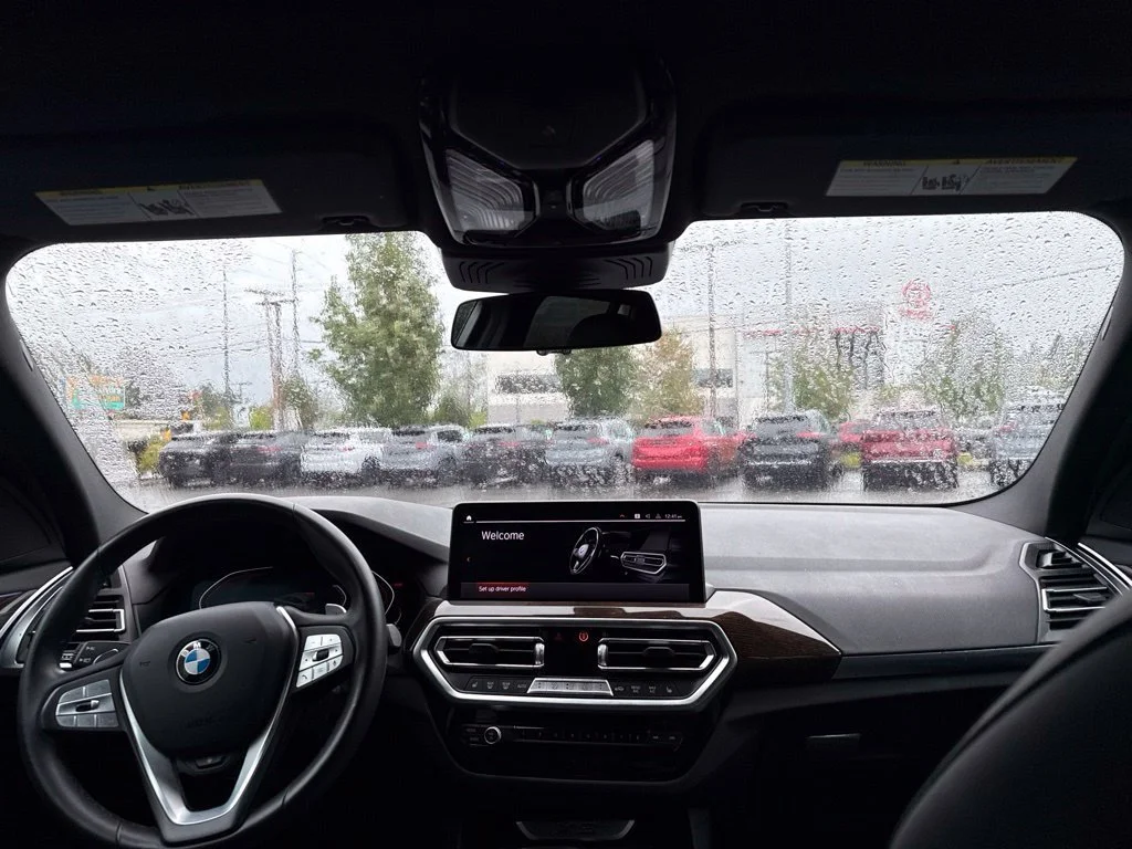 Used 2024 Black BMW xDrive30i image 12