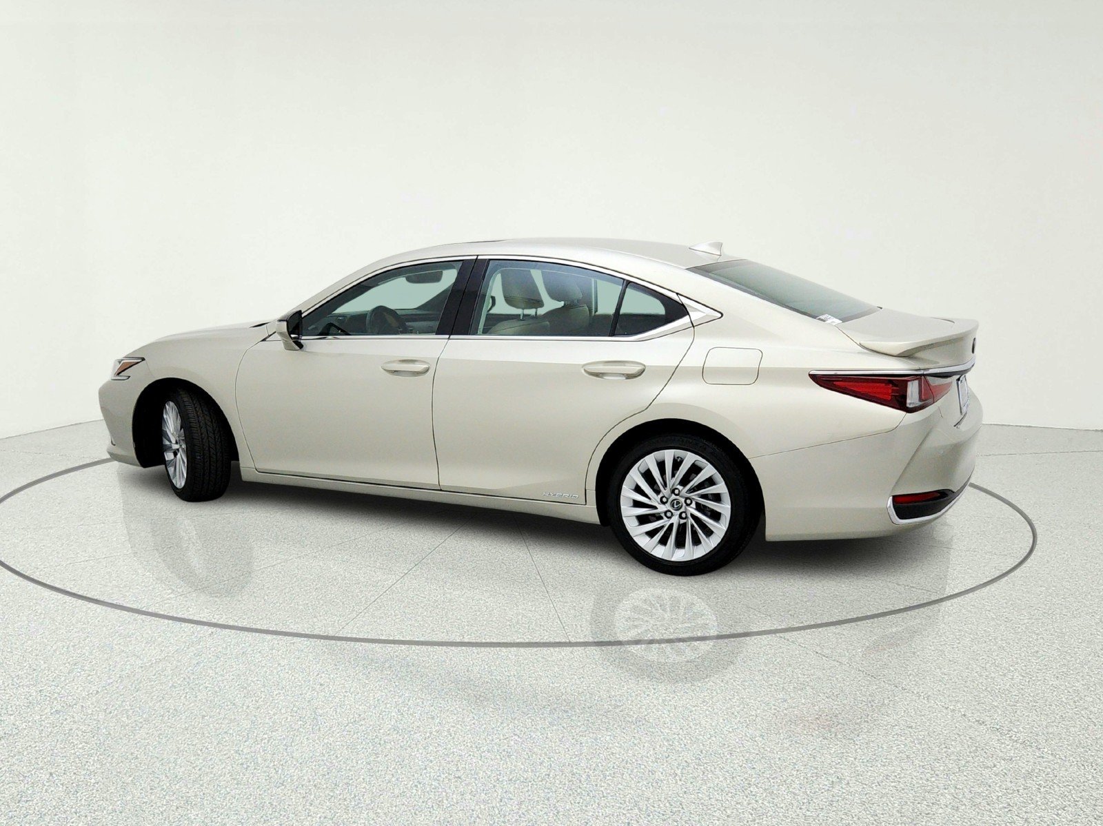 Used 2019 MOONBEAM BEIGE Lexus ES 300h Luxury image 13