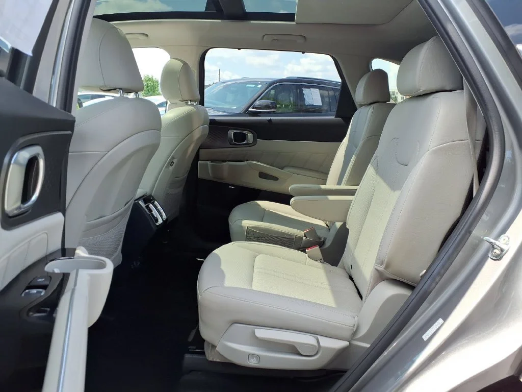 Used 2023 Steel Gray Kia SX Prestige image 14
