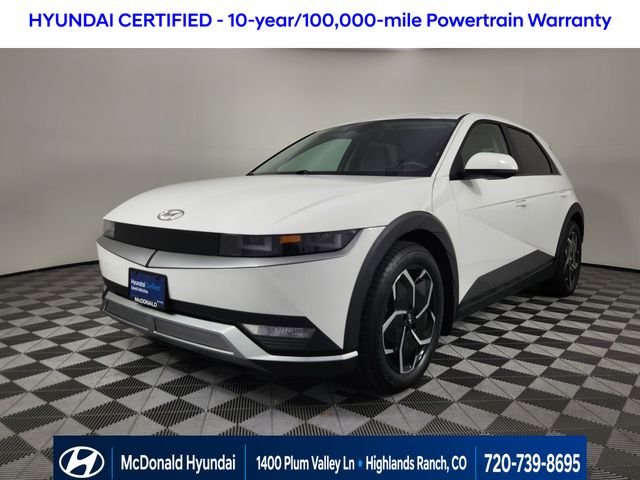 Certified Used 2024 White Hyundai SE image 1