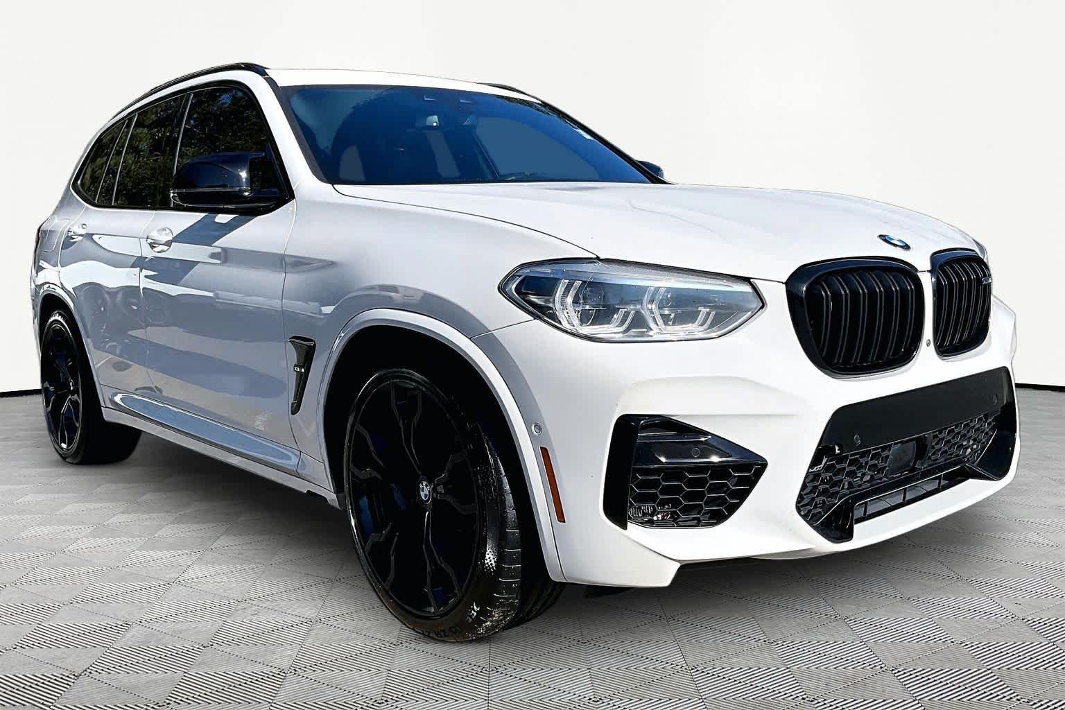 Used 2021 Alpine White BMW  image 2
