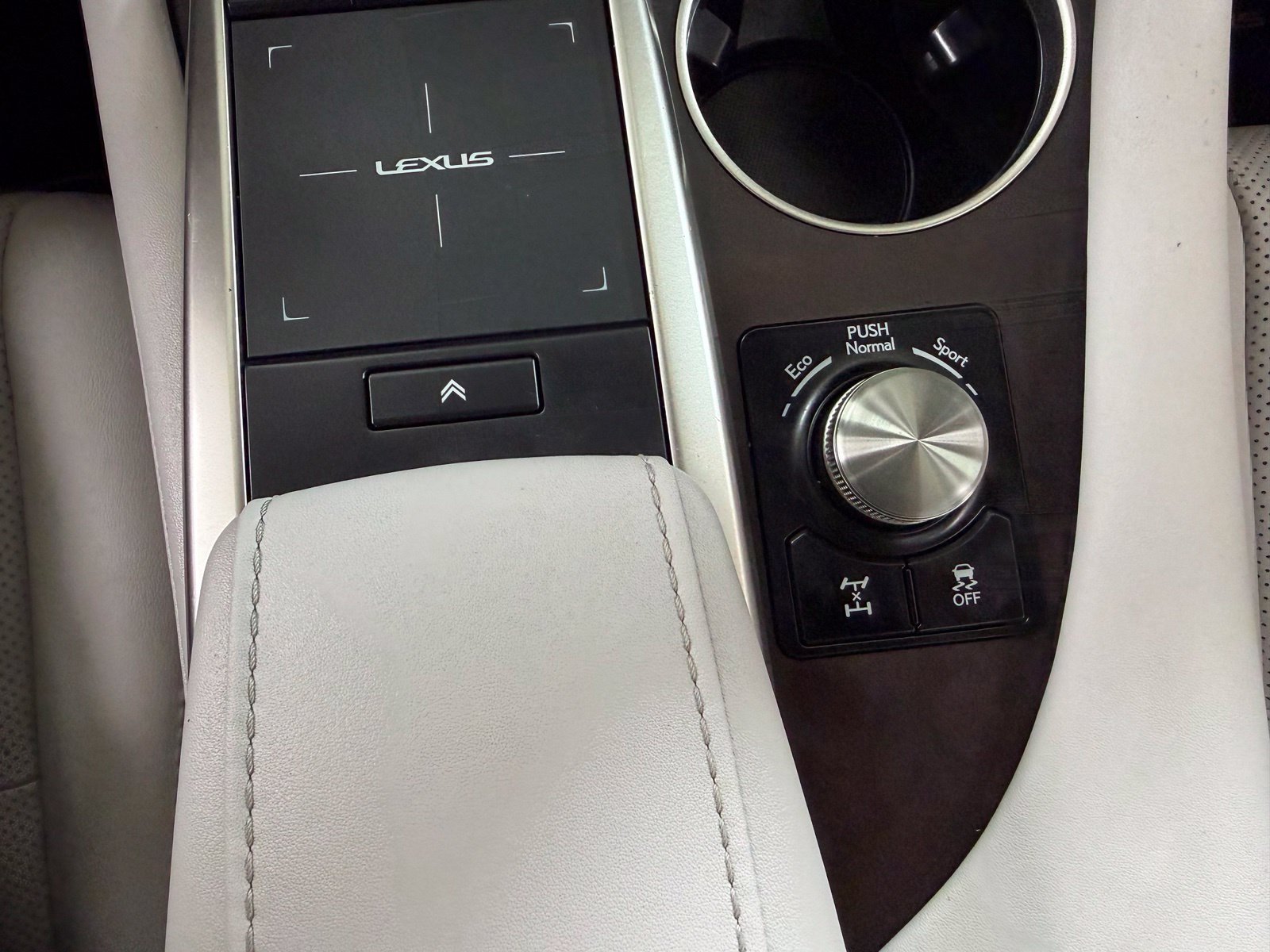 Used 2022 Silver Lexus 350 image 27